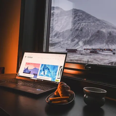 Svalbard | The Vault מלון