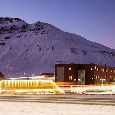 Svalbard | The Vault לונגיירביין
